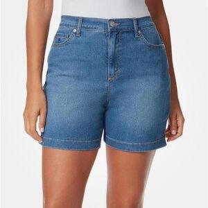 NEW Gloria Vanderbilt Women's Amanda Basic Jean Short Crested Butte Whiskers 6
